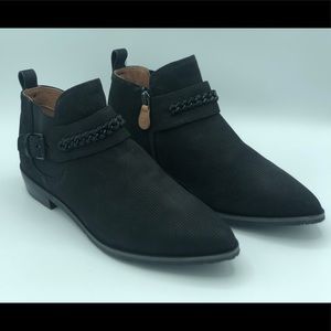Gentle Soul Black Ankle Bootie